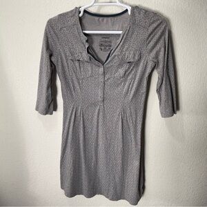 Patagonia Gray Kamala Henley Dress women Sz Med. Organic Cotton Roll Tab Sleeve